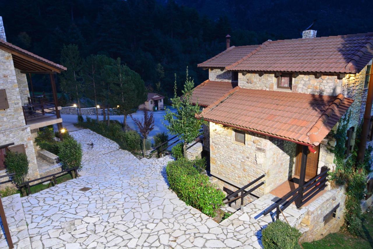 Georgio'S V Chalet Kalavrita Exterior foto